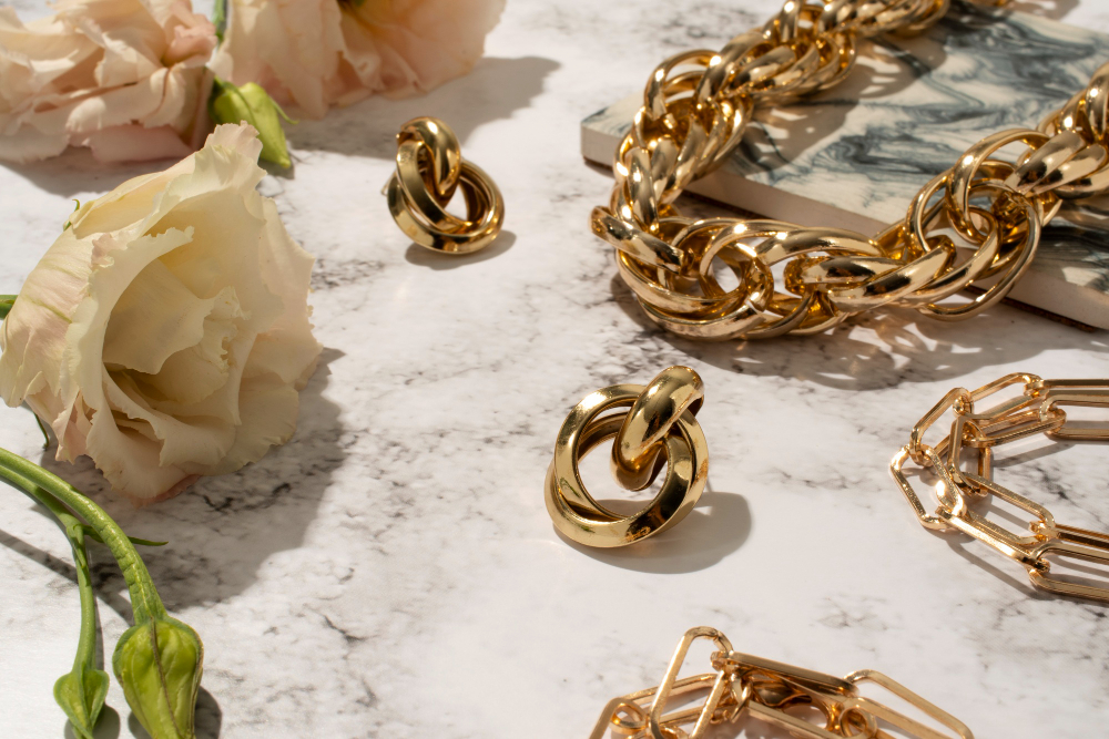 Unlocking Value: Reasons to Sell Your Unused Gold Jewelry